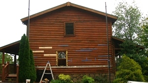 Log Home Staining