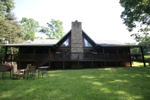 Log Home Caulking and Staining