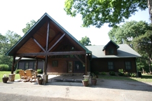 Log Home Caulking and Staining