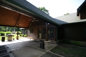 Log Home Caulking and Staining