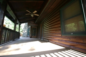 Log Home Caulking and Staining