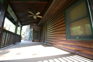 Log Home Caulking and Staining