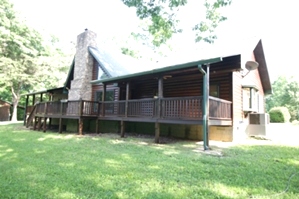 Log Home Caulking and Staining