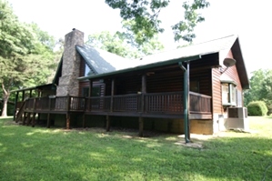 Log Home Caulking and Staining