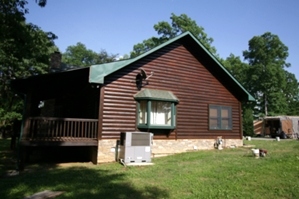 Log Home Caulking and Staining