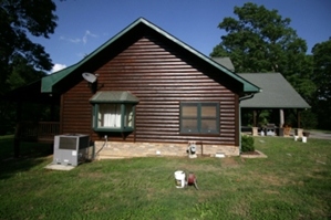 Log Home Caulking and Staining