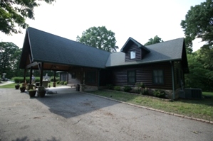 Log Home Chinking and Staining