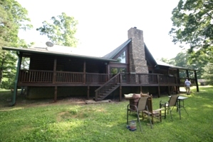 Log Home Chinking and Staining