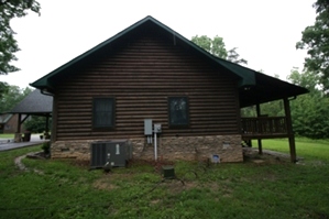 Log Home Chinking and Staining