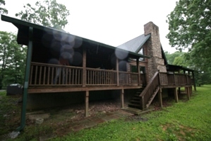 Log Home Chinking and Staining