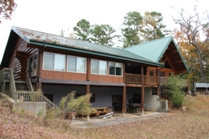 Log Home Sealing and Log home staining