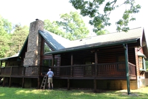 Log Cabin Restoration | Log Cabin Wash, Caulking And Staining 