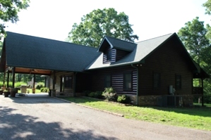 Log Cabin Restoration | Log Cabin Wash, Caulking And Staining 