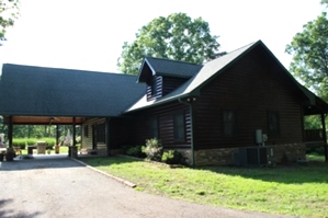 Log Cabin Restoration | Log Cabin Wash, Caulking And Staining 