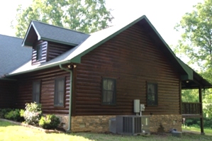 Log Cabin Restoration | Log Cabin Wash, Caulking And Staining 